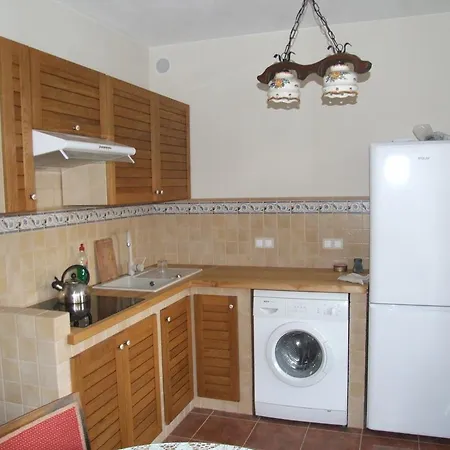 Apartment Winnica Avra *